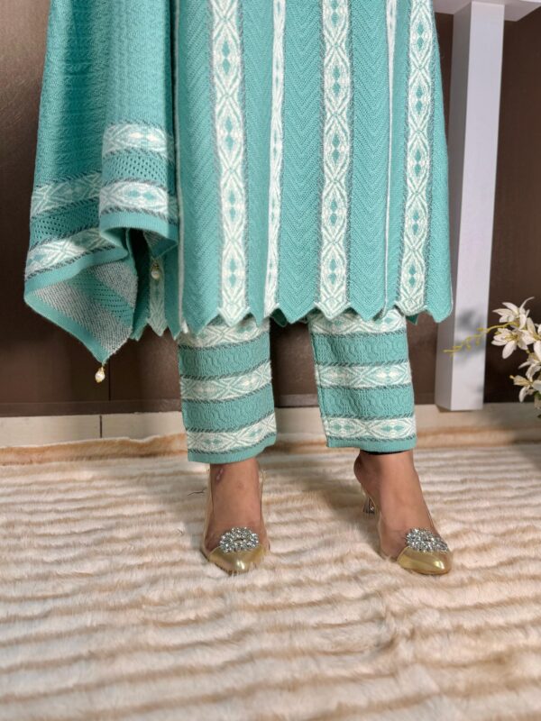 Woolen Kurta Set - Image 3