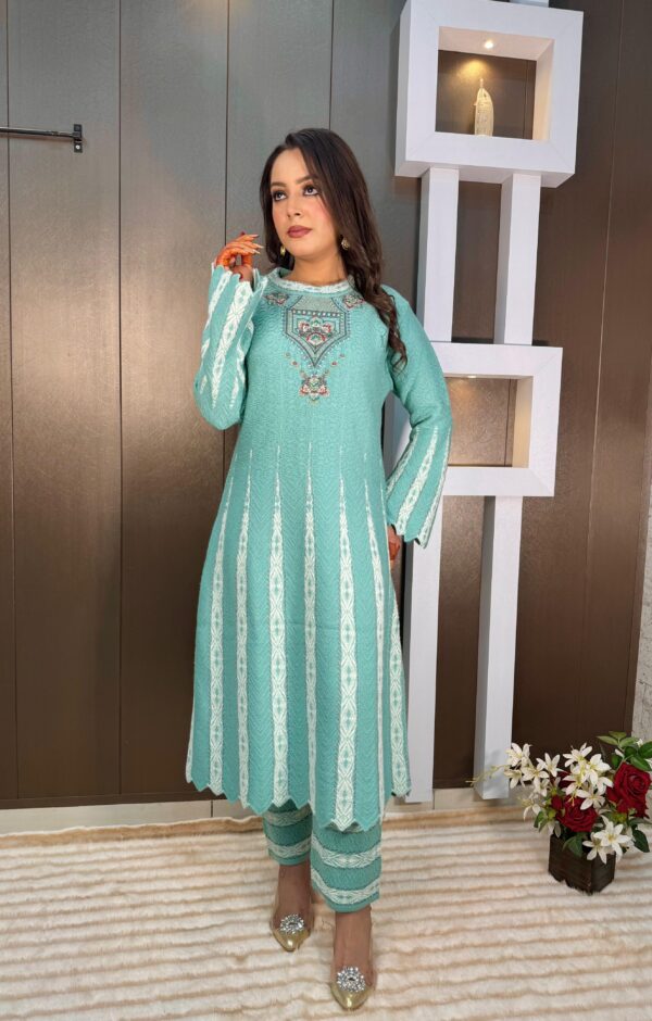 Woolen Kurta Set - Image 2