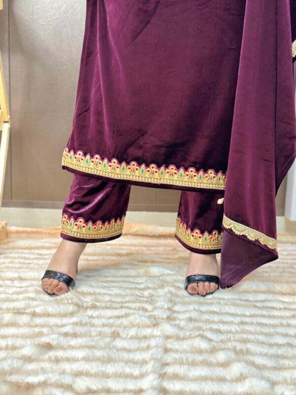 Royal Velvet Pheran Set - Image 4