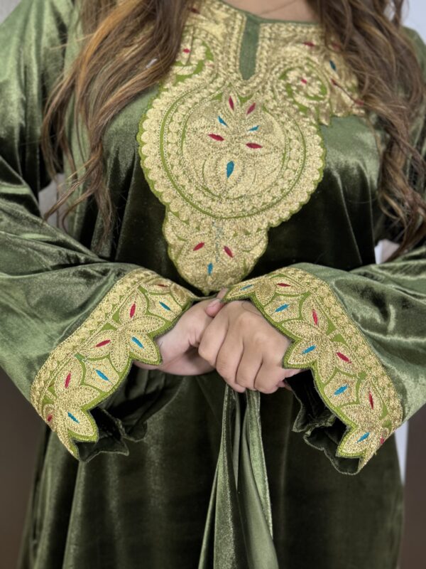Luxury Velvet Pheran Set - Image 3